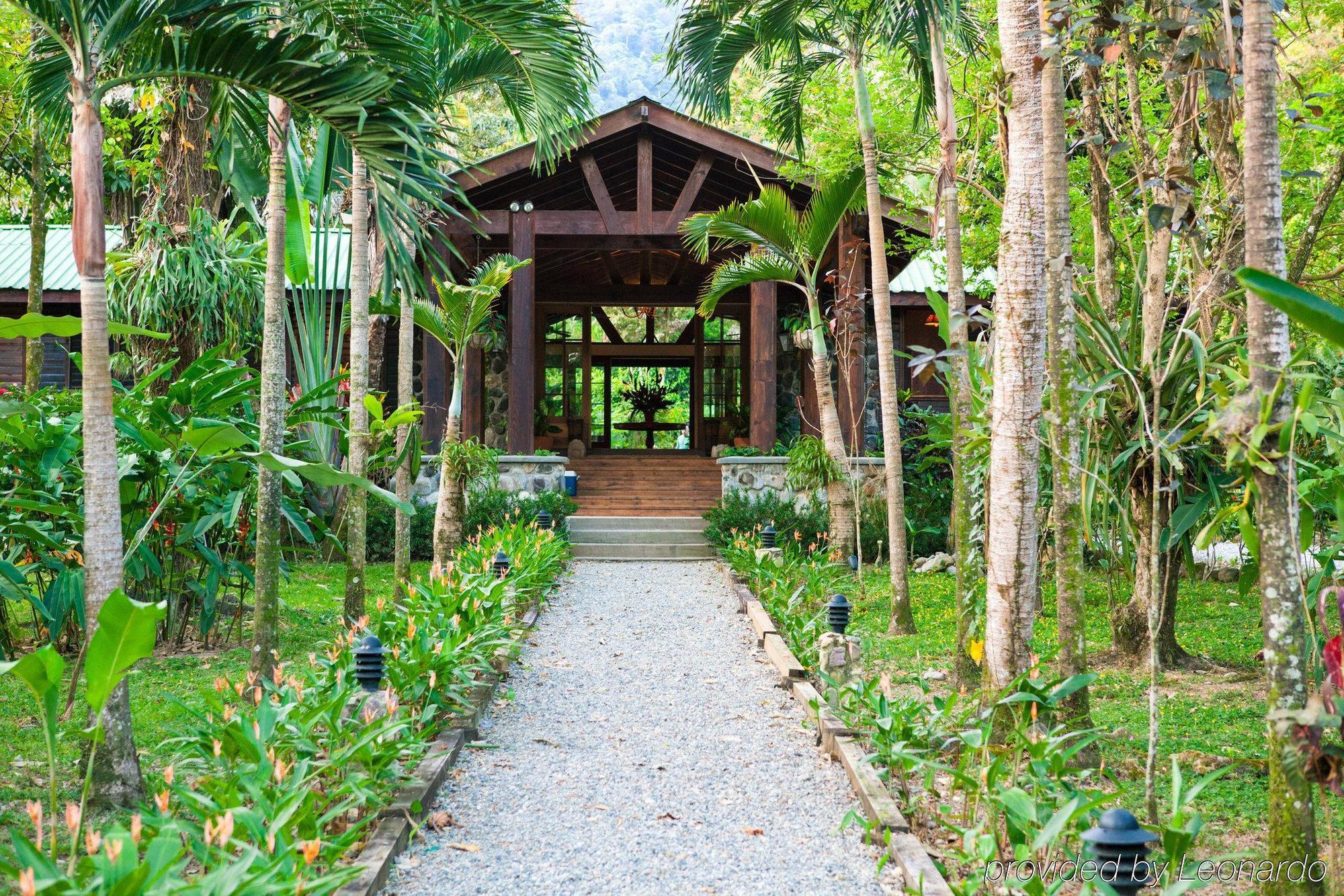 The Lodge & Spa At Pico Bonito El Pino Bagian luar foto