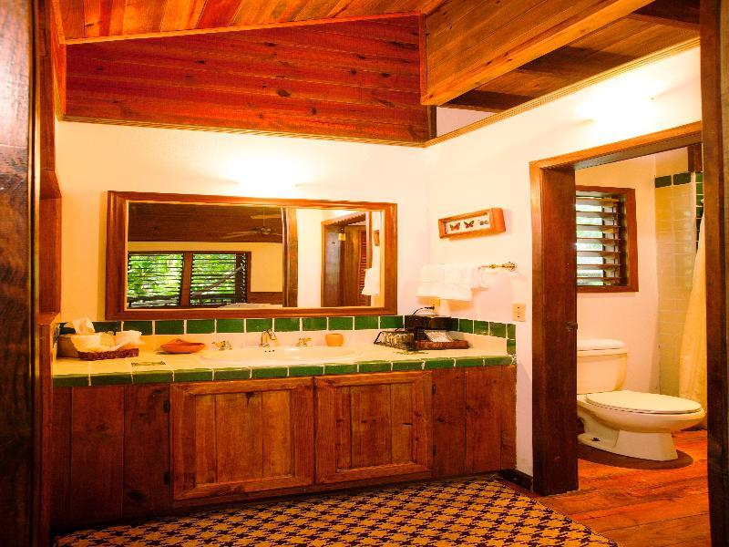 The Lodge & Spa At Pico Bonito El Pino Bagian luar foto